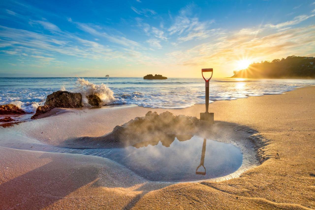 Hot Water Beach Bure Wera Hotwater Beach المظهر الخارجي الصورة